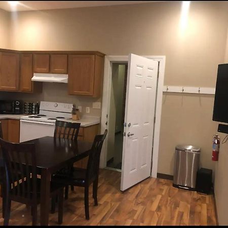 Jefferson Street Loft 20 Day Minimum Stay Burlington Esterno foto